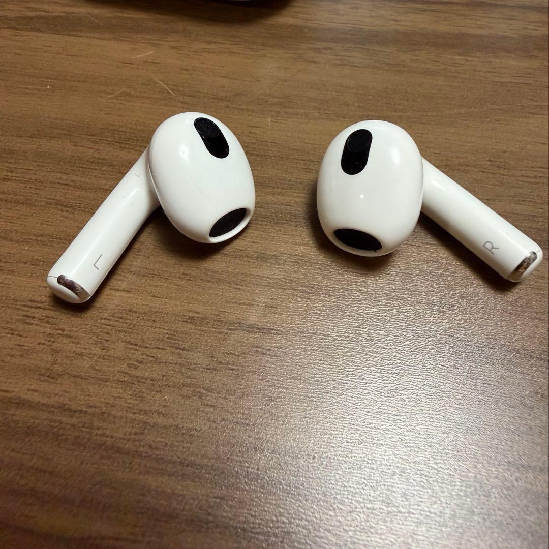 Apple AirPods (第3世代)