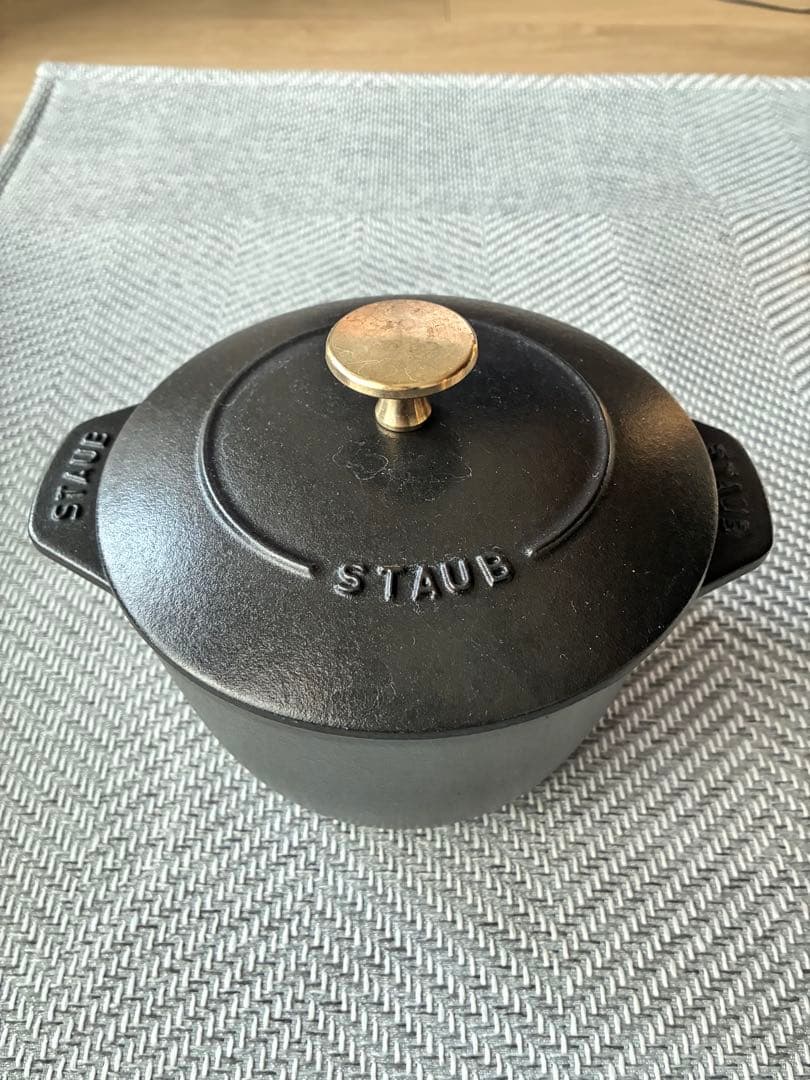 Staub ラ・ココット de GOHAN 16cm