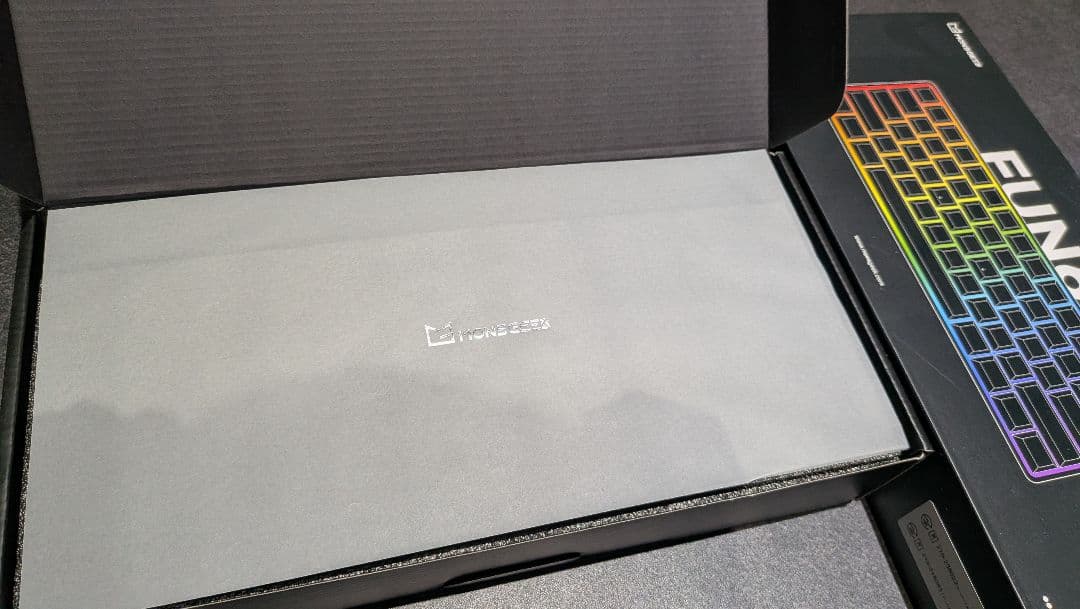 MonsGeek FUN60 Ultra SP メカニカルキーボードWhite