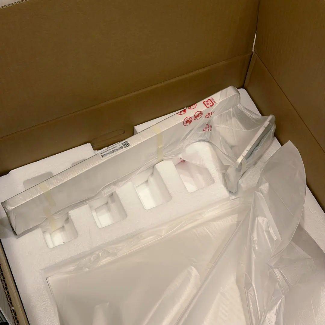 LG 40U990A-W 5K2K 120Hz Thunderbolt5モニター