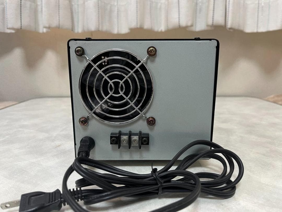 アルインコ　DM-130MV　32A　大型トランス式安定化電源　取扱説明書付