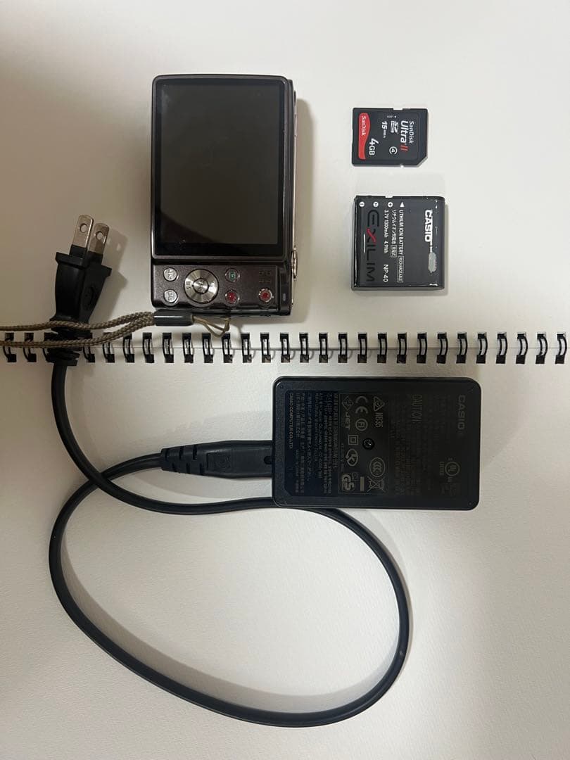 CASIO EXILIM EX-Z400 12.1メガピクセル 本体と付属品