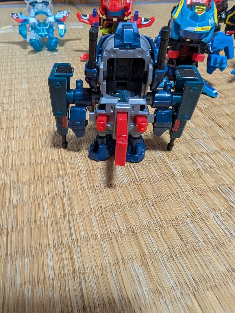 バトルビーダマン　 8体セット