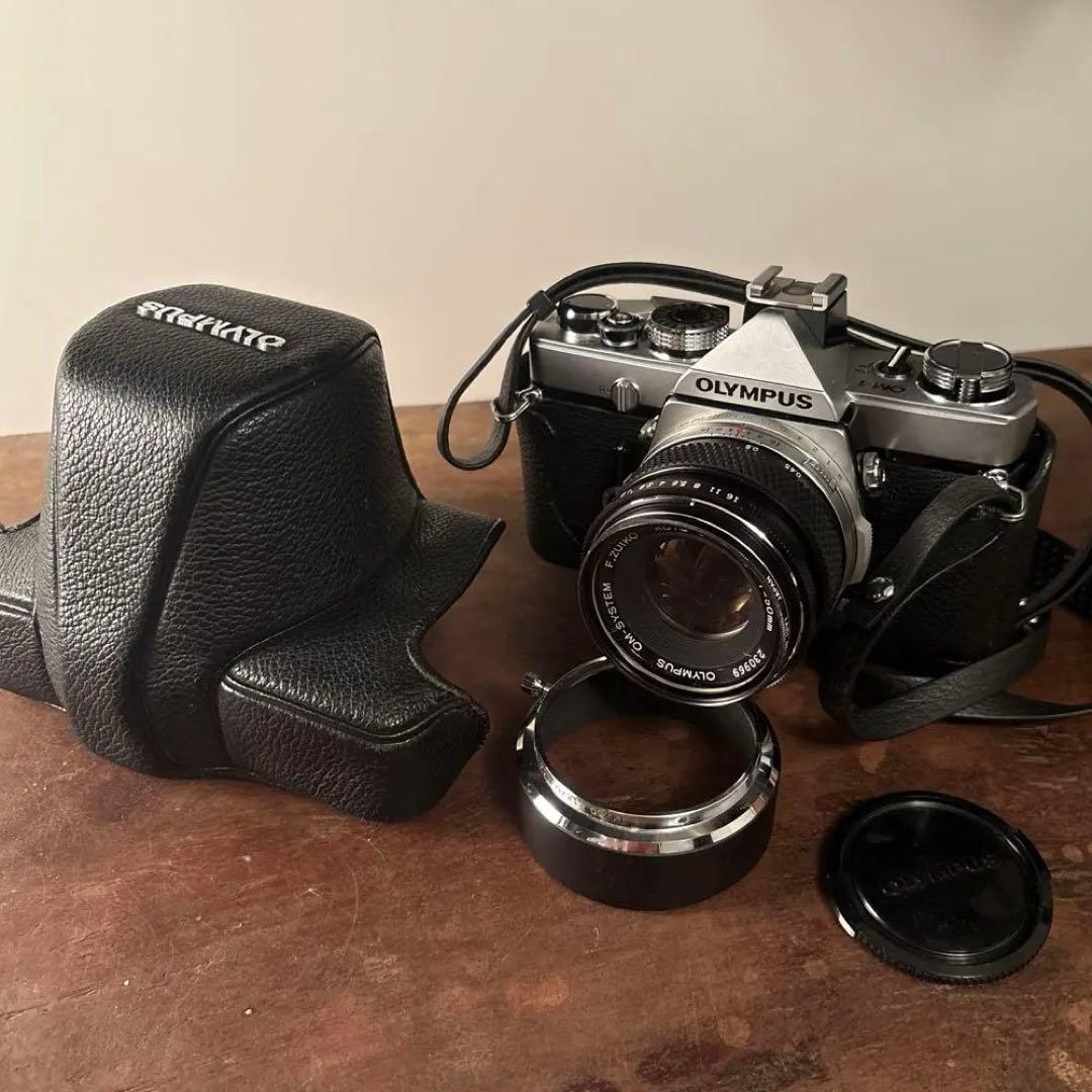 【極美品・希少革ケース付】Olympus om-1