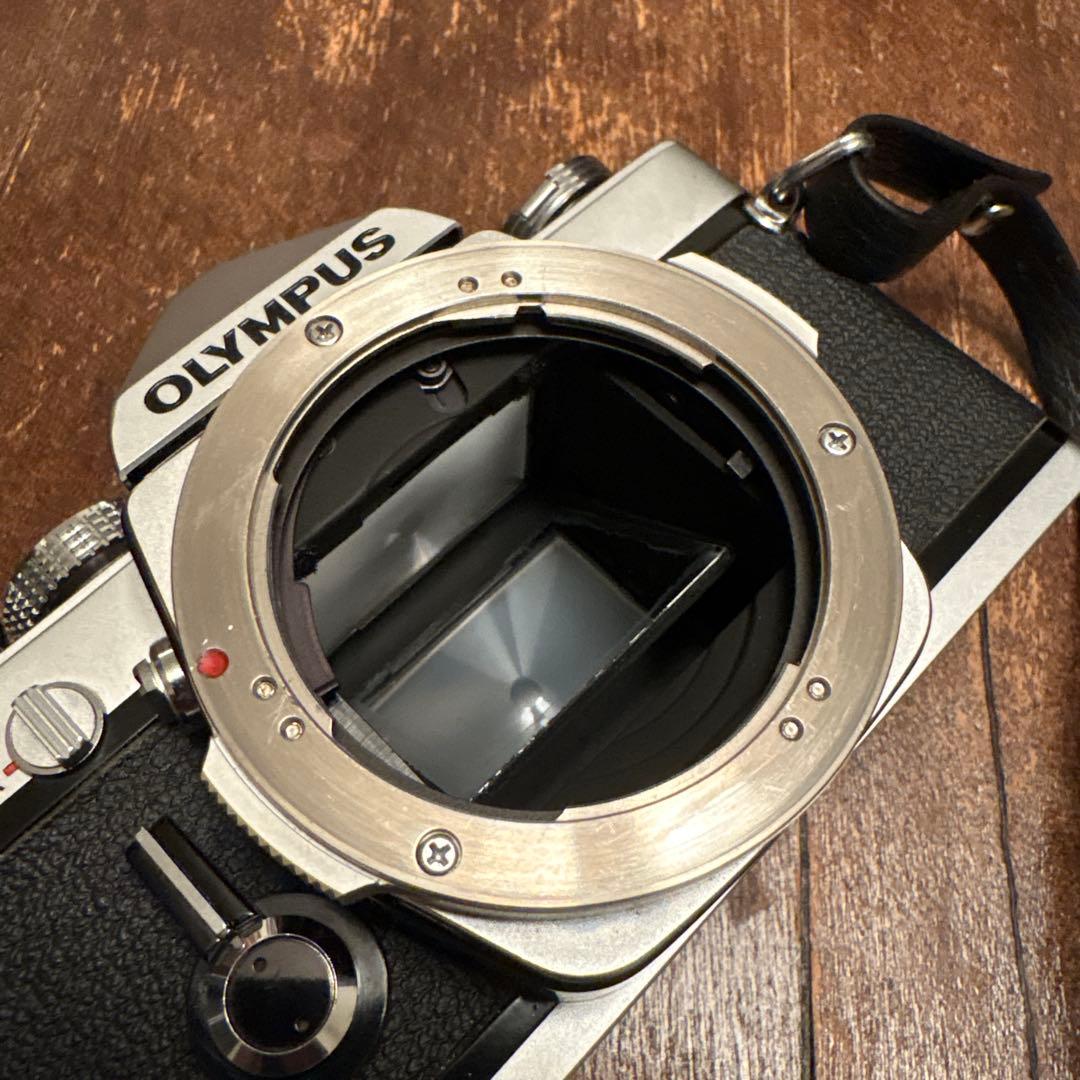 【極美品・希少革ケース付】Olympus om-1