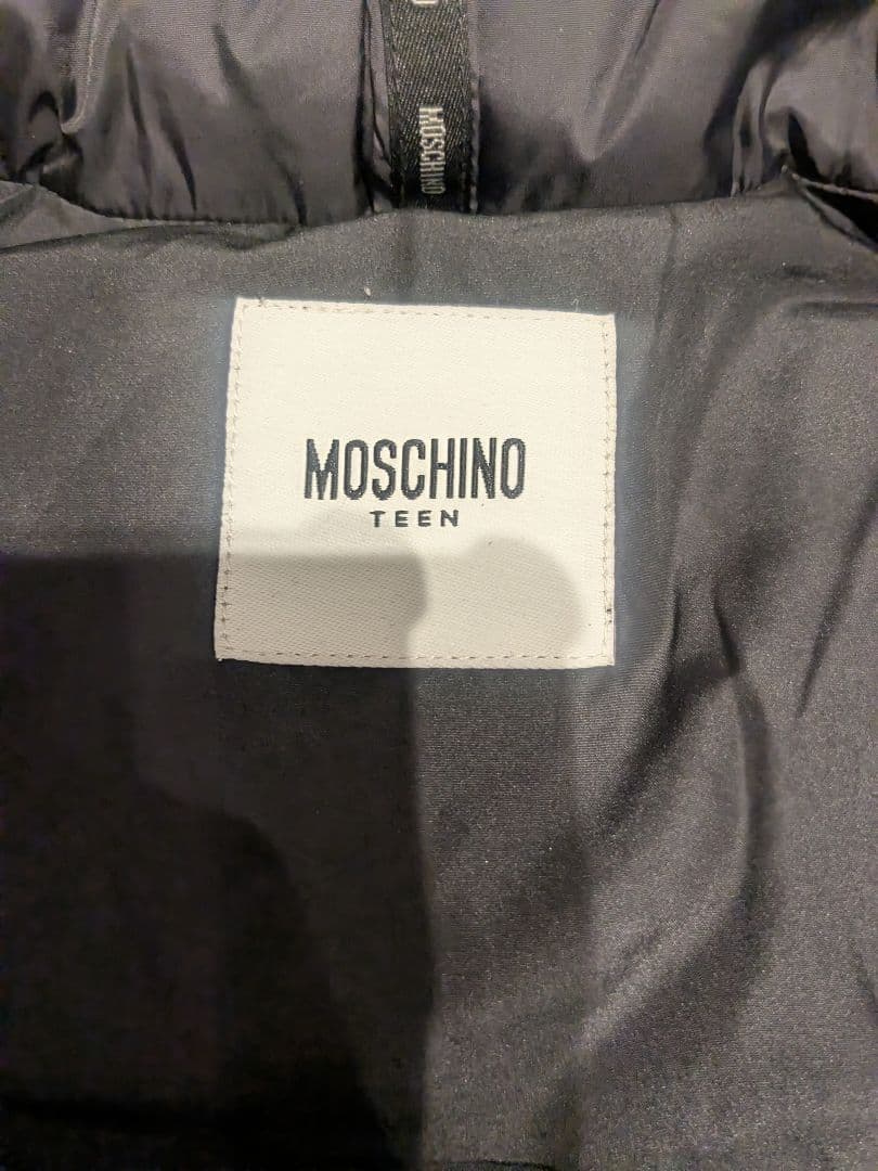Moschino ブラック ダウンベスト