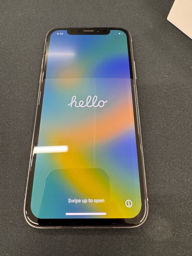 【美品】iPhoneX 256gb au SIMロックあり