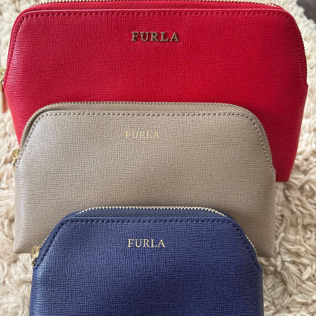 フルラ　トリプルポーチ