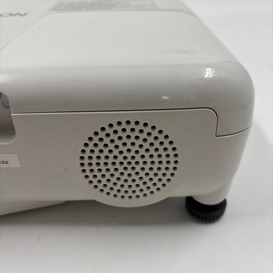 EPSON プロジェクター　EB-E01