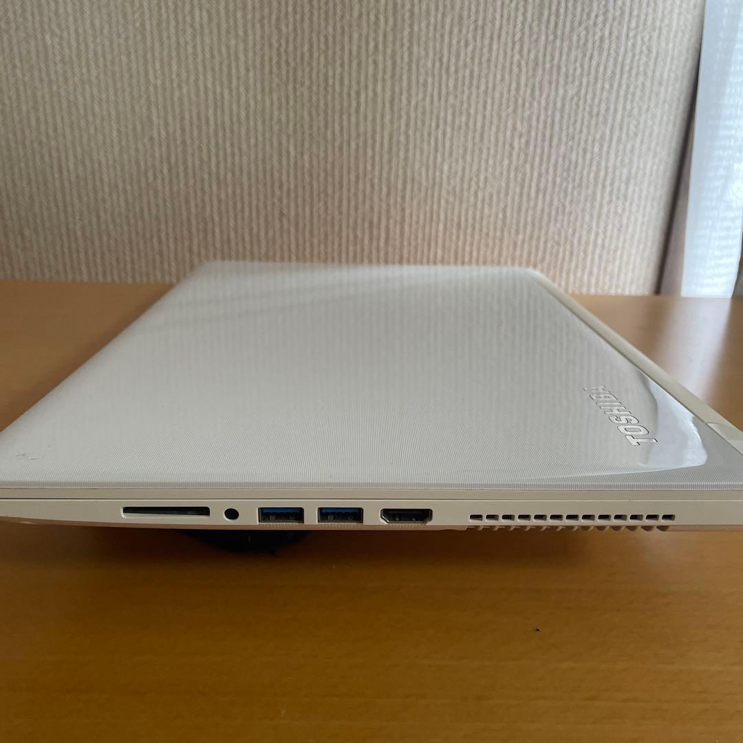 SSD搭載！Dynabook 15インチラップトップ