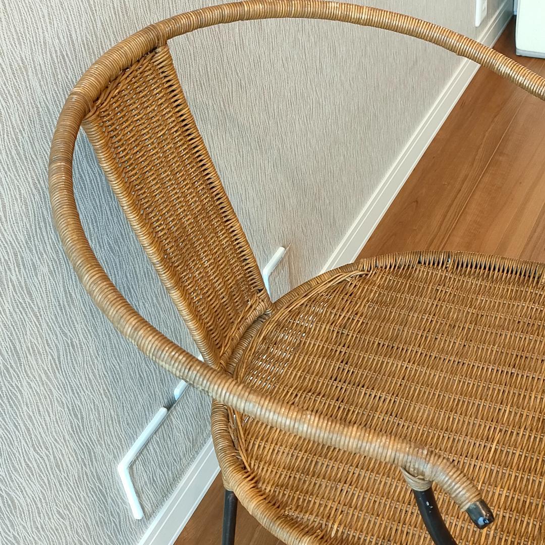 ヴィンテージ　ラタンチェア①　アイアンフレーム　アームチェア