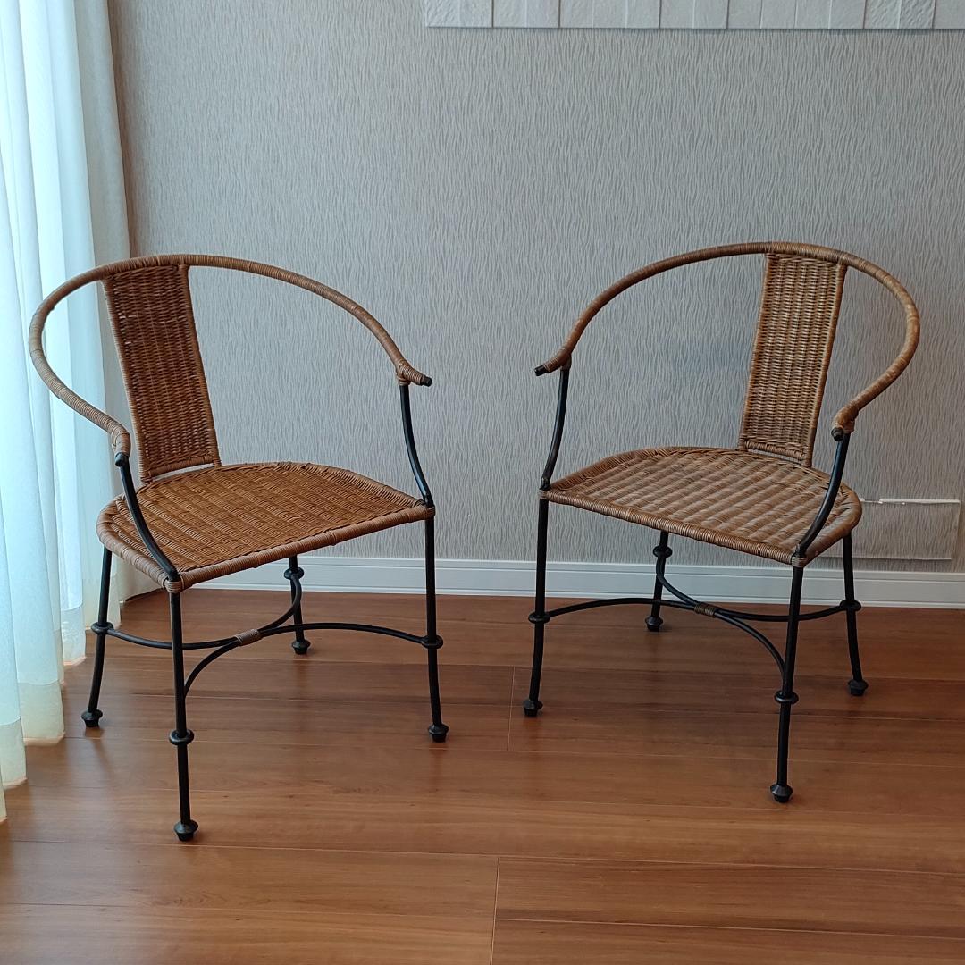 ヴィンテージ　ラタンチェア①　アイアンフレーム　アームチェア