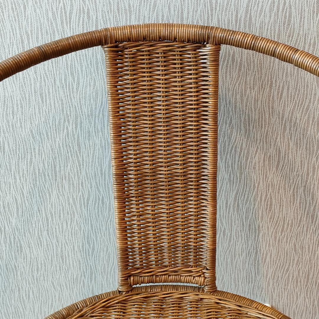 ヴィンテージ　ラタンチェア①　アイアンフレーム　アームチェア