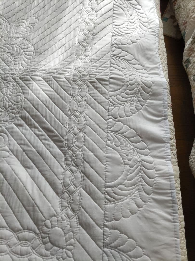 専用パッチワークキルトタペストリー他の方の購入不可です。