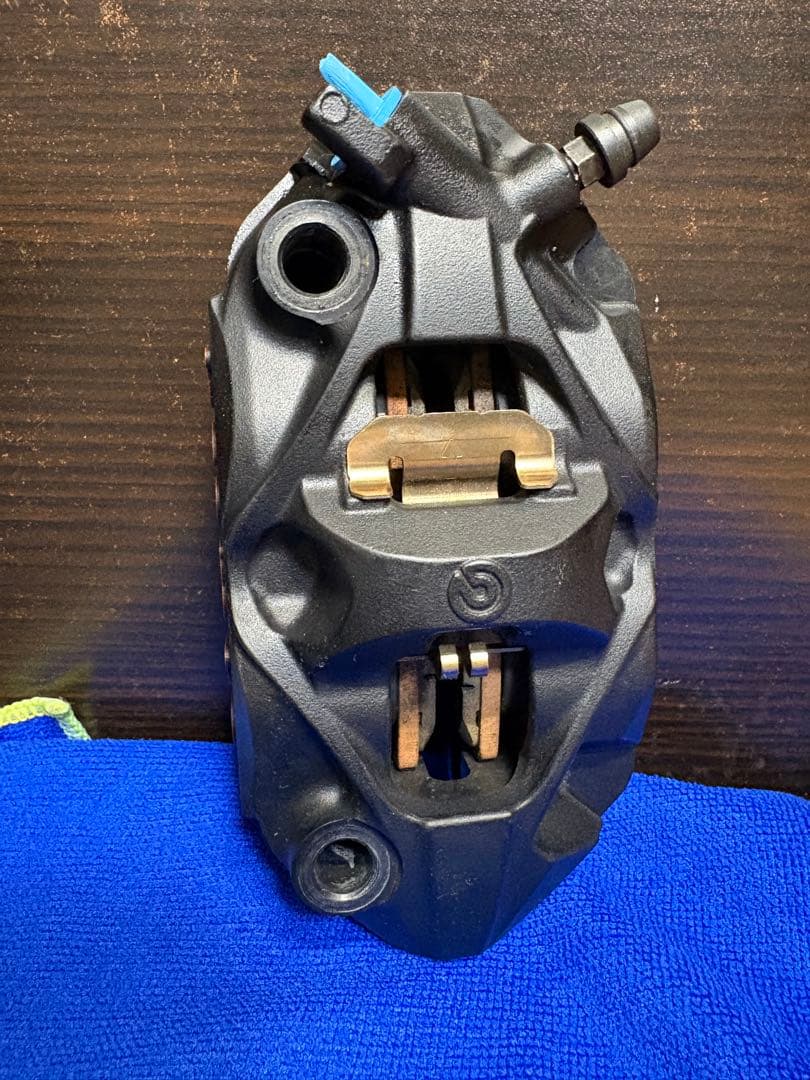 brembo ブレーキキャリパー 108mm