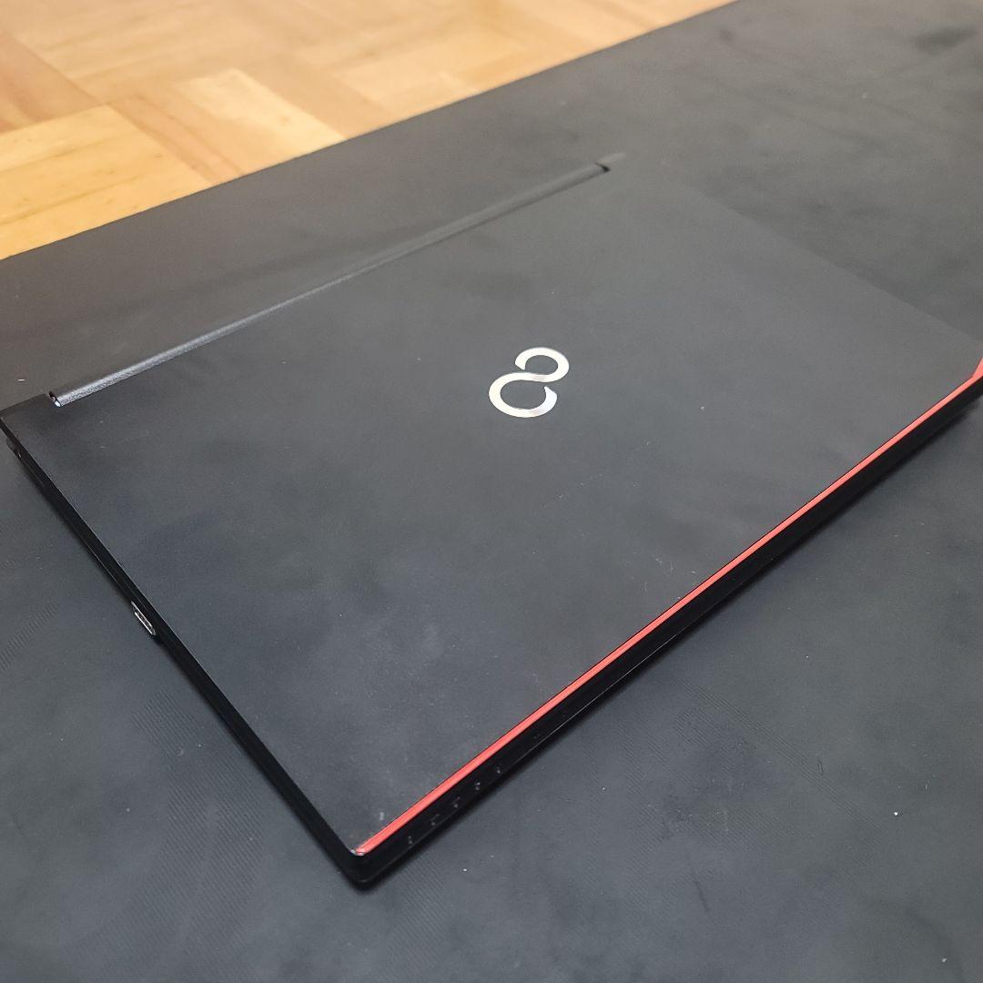 ノートパソコン富士通LIFEBOOK A577/S