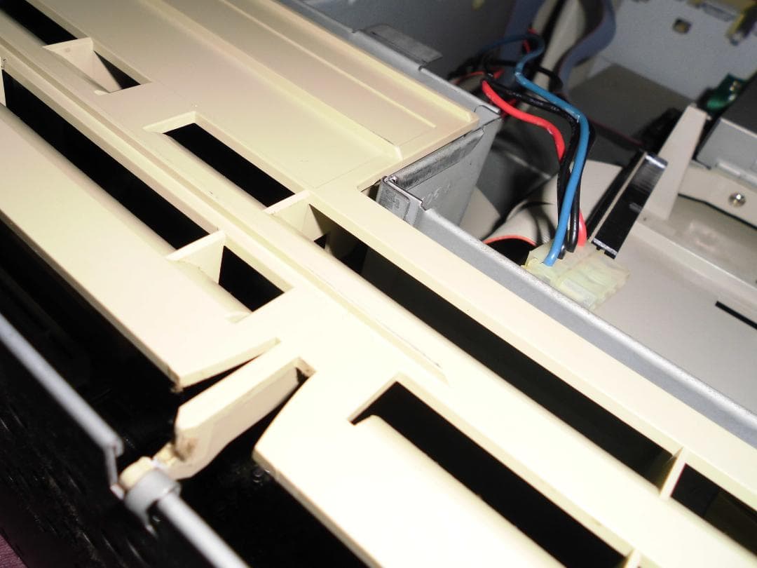 【動作確認済み・ジャンク扱い】 7500/100 キーボード マウス付き