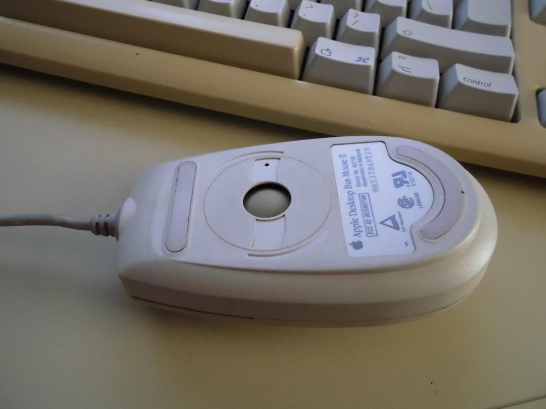 【動作確認済み・ジャンク扱い】 7500/100 キーボード マウス付き