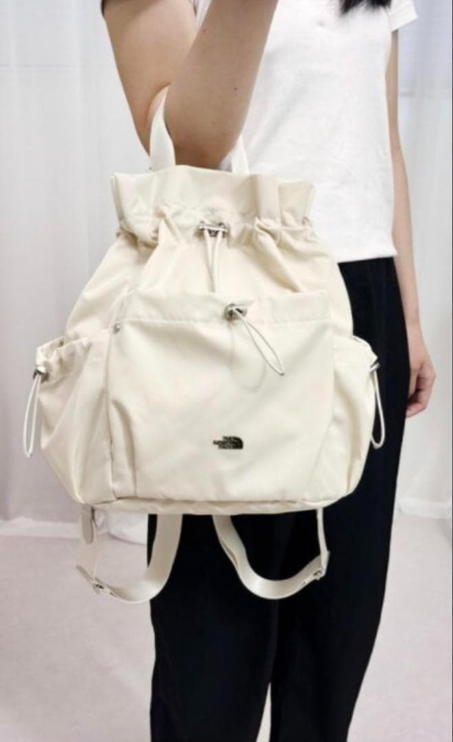 大幅値下げ✨韓国限定 ノースフェイス ボニーパックM クリーム 即日発送