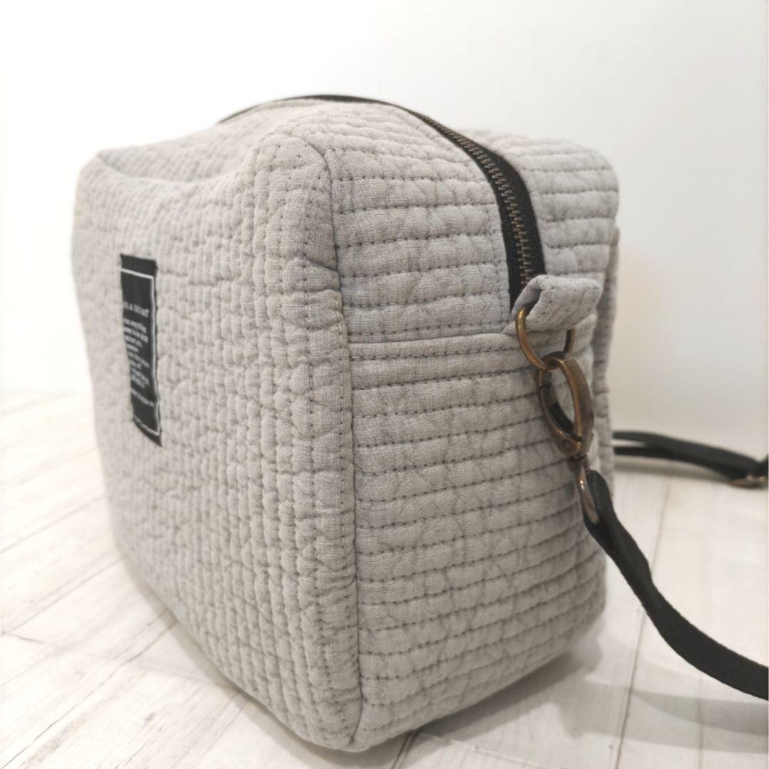 YONA様　スクエアショルダーバッグ　ヌビキルト(シルバーグレー、フォグブルー)