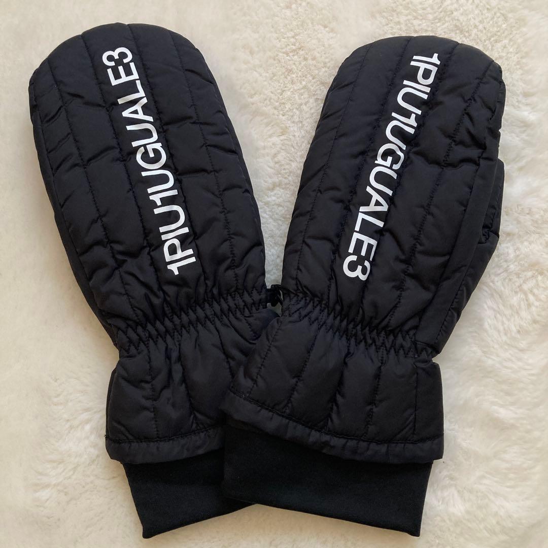 極美品！1PIU1UGUALE3 GOLF ウノピュウゴルフミトン　手袋