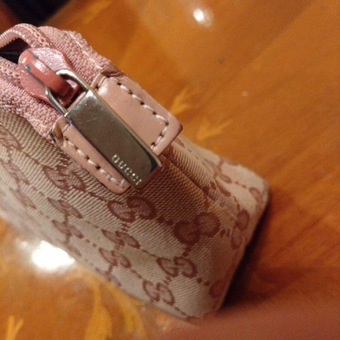 Gucci GGパターン ピンクポーチ