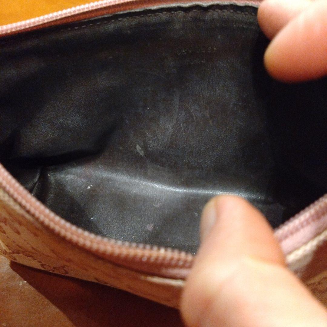 Gucci GGパターン ピンクポーチ