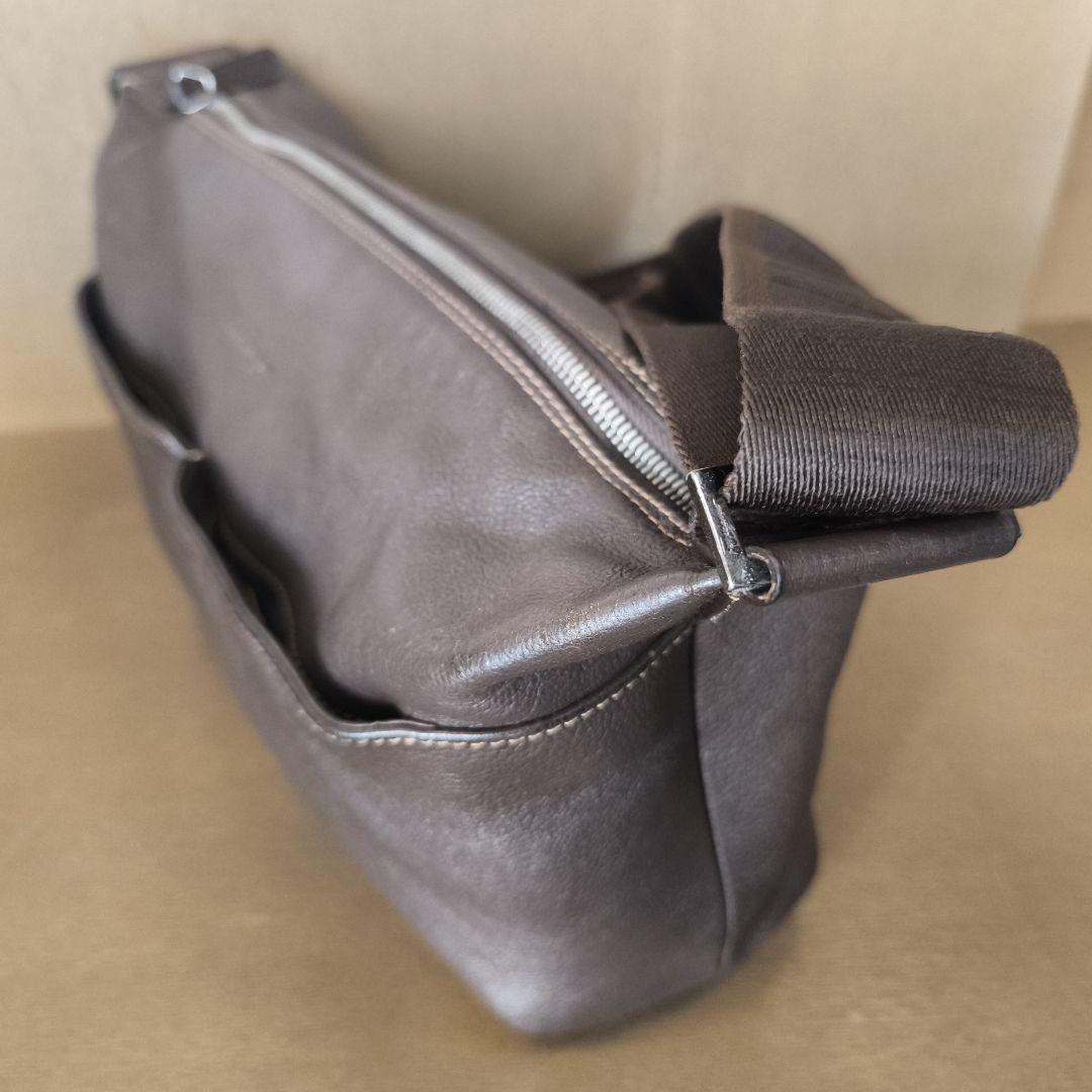 Salvatore Ferragamo メッセンジャーバッグ