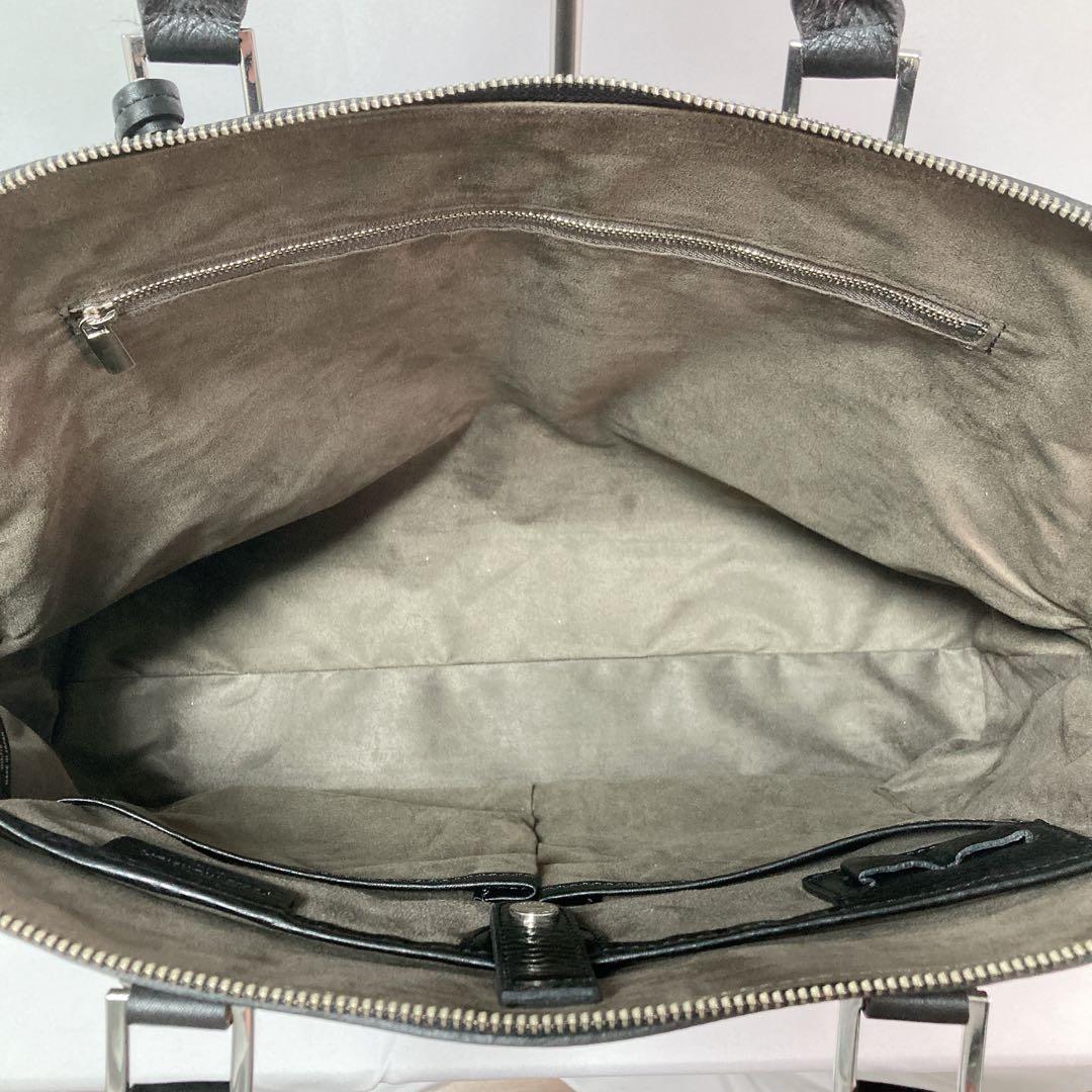 【美品】ペッレモルビダ Maiden Voyage ブガッティ ブリーフケース