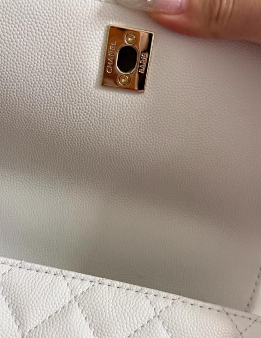 【実写画像】 ホワイト キルティング ハンドバッグ~~~