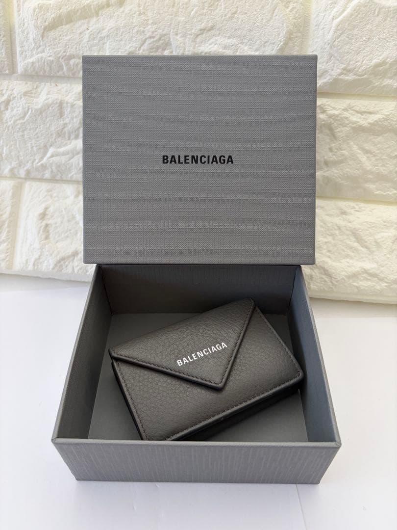 BALENCIAGA 三つ折り財布　グレー