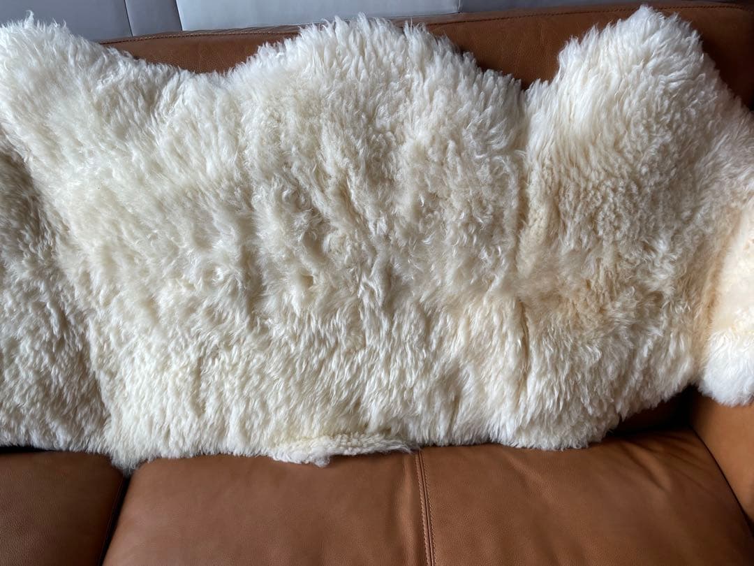 【値下げ】ラムスキン ムートンラグ　羊皮ラグ　200センチ