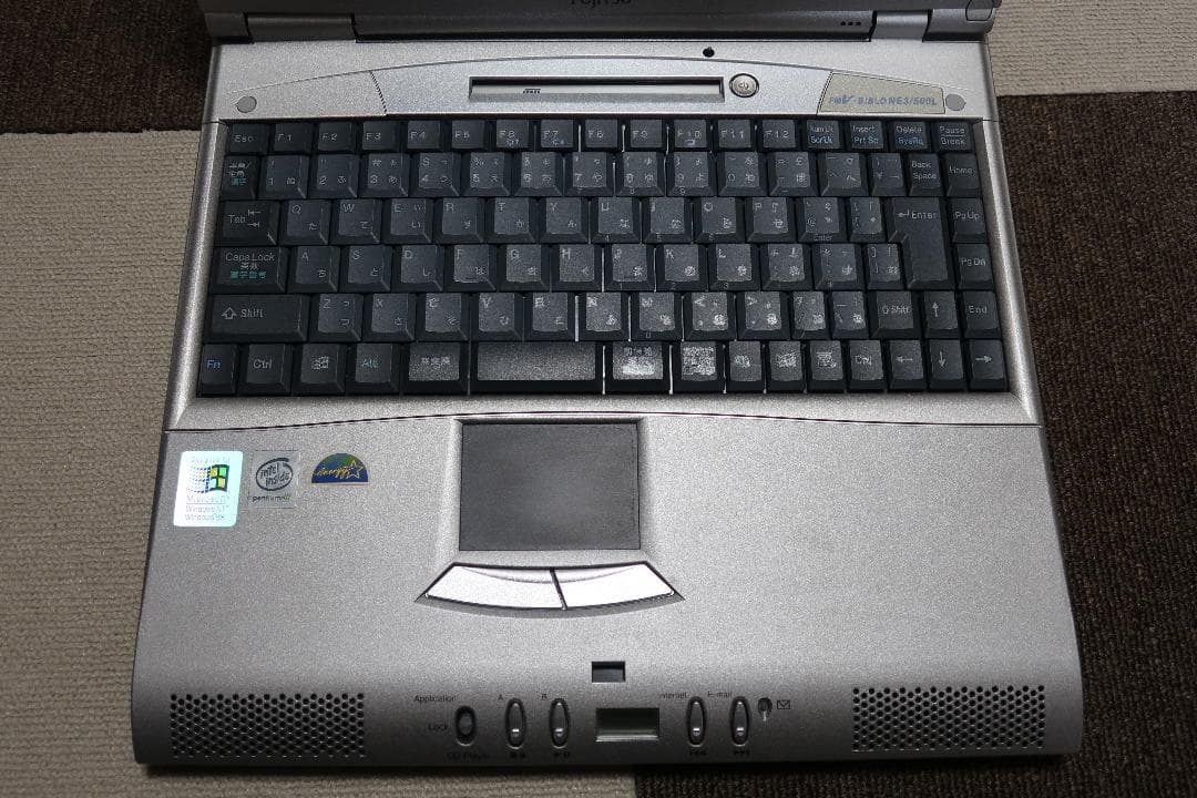 富士通 FMV-BIBLO Windows98