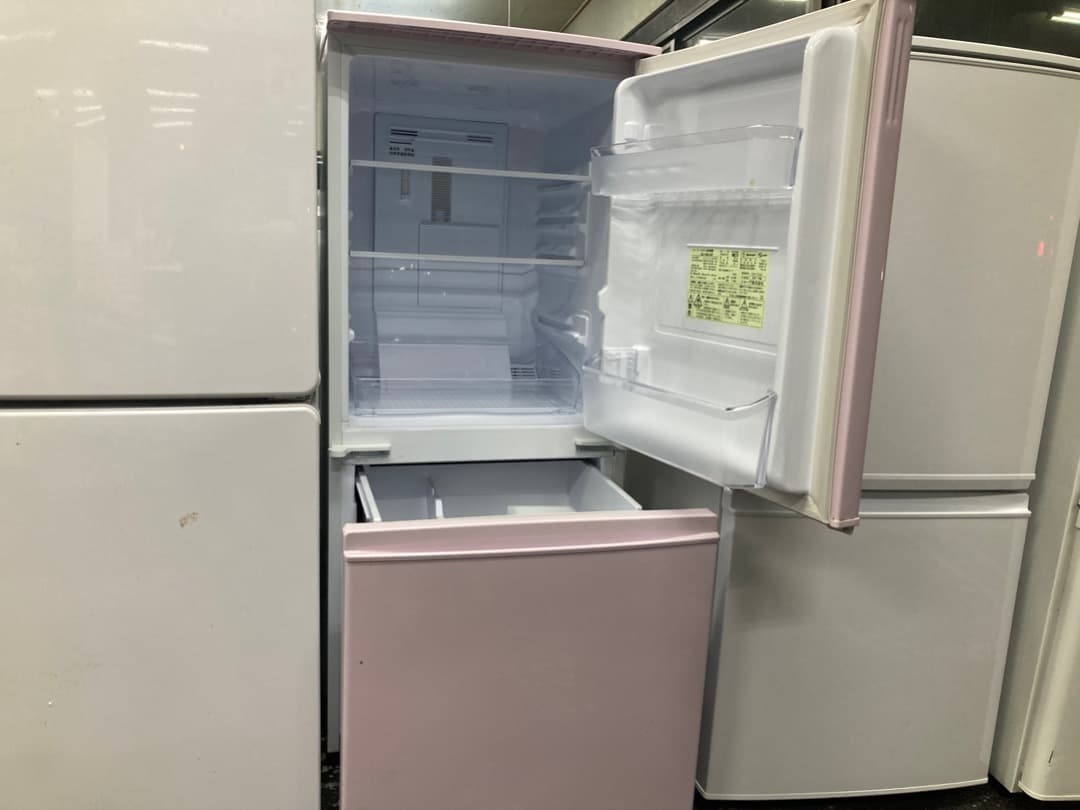 SHARP ノンフロン冷凍冷蔵庫　SJ-14E4-KP