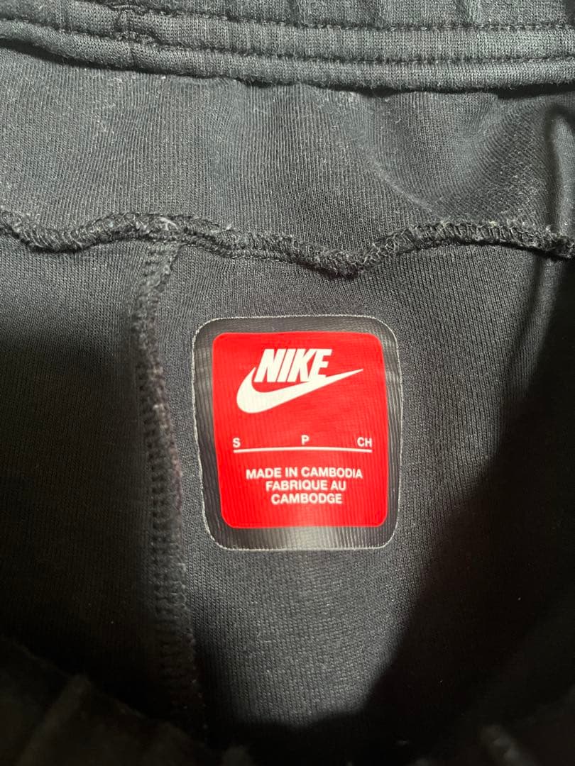 NIKEテックフリースセットアップ　s size