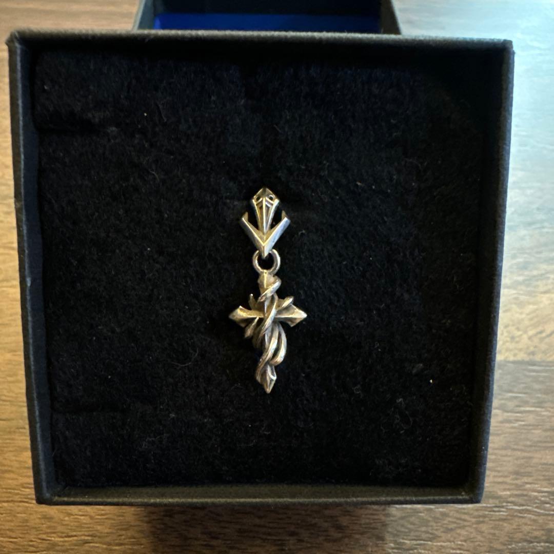 M's collection シルバー 十字架 ピアス、シルバースタッドピアス