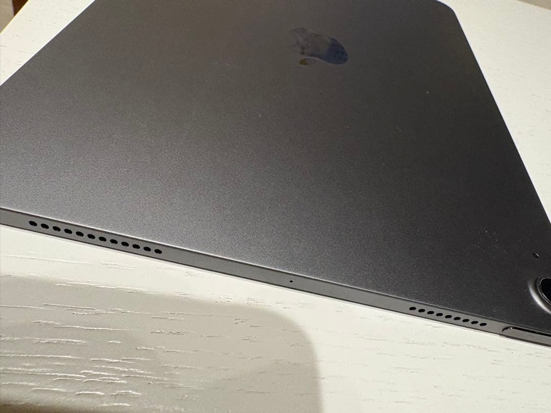 iPad Air (第4世代) スペースグレー ケース付き