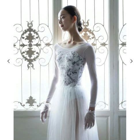 【新品】unoa ウノア　レオタード　Ｌサイズ　猫柄