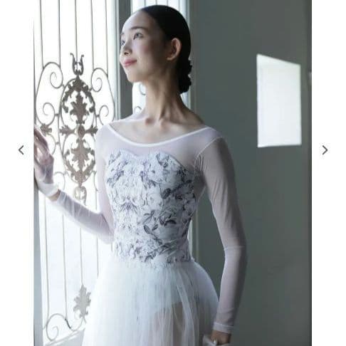 【新品】unoa ウノア　レオタード　Ｌサイズ　猫柄