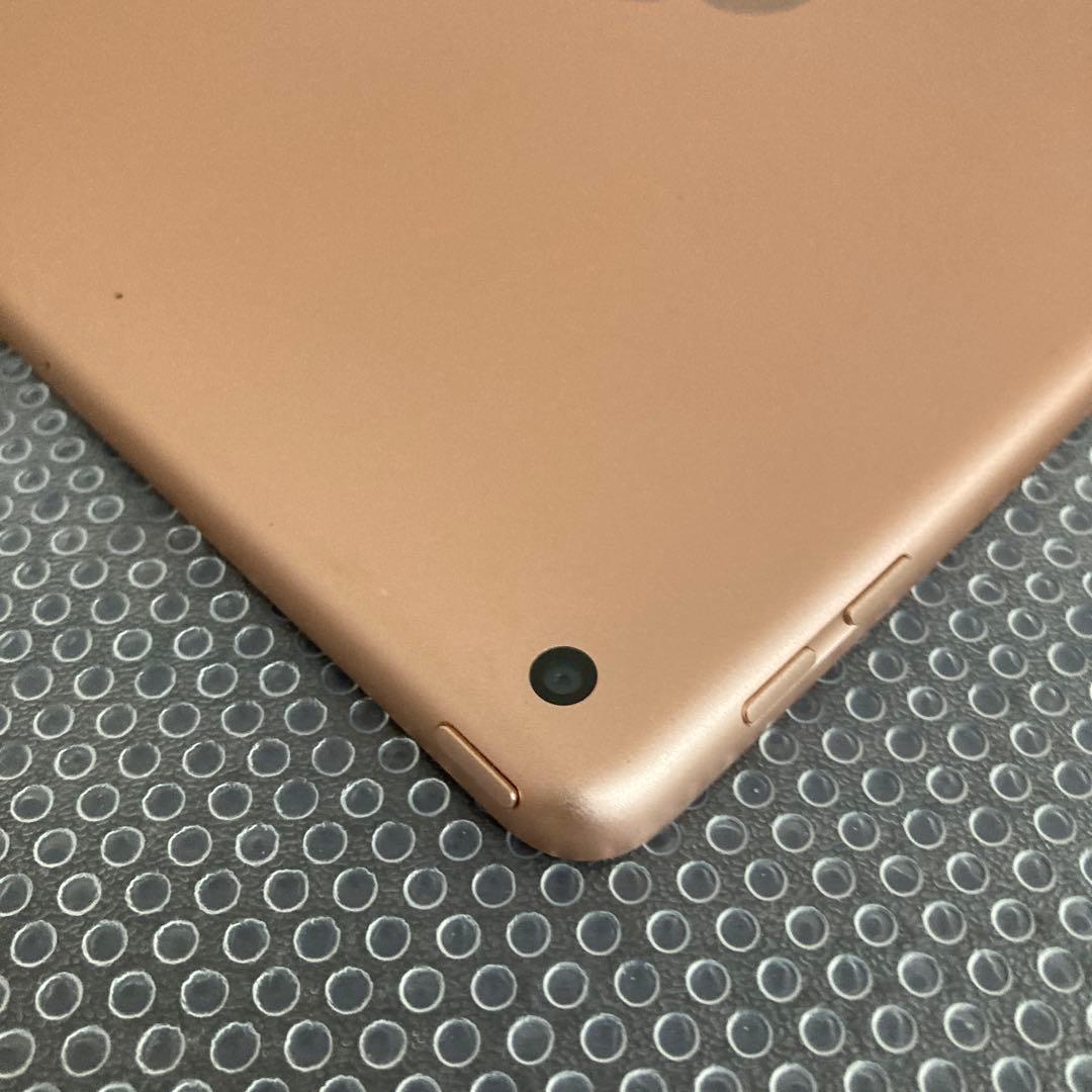 1054 電池良好☆比較的美品☆iPad6 第6世代 32GB WIFIモデル☆