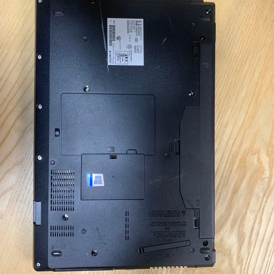 Fujitsu Lifebook A577/SノートPC