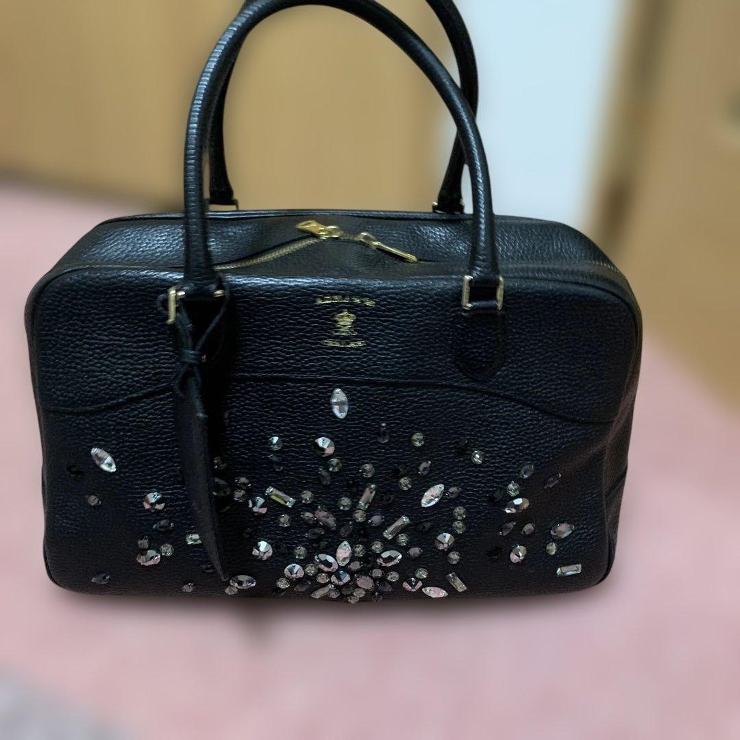 再値下げ極美品タグ付き✨A.D.M.J. スワロフスキー ボストンバッグ 黒