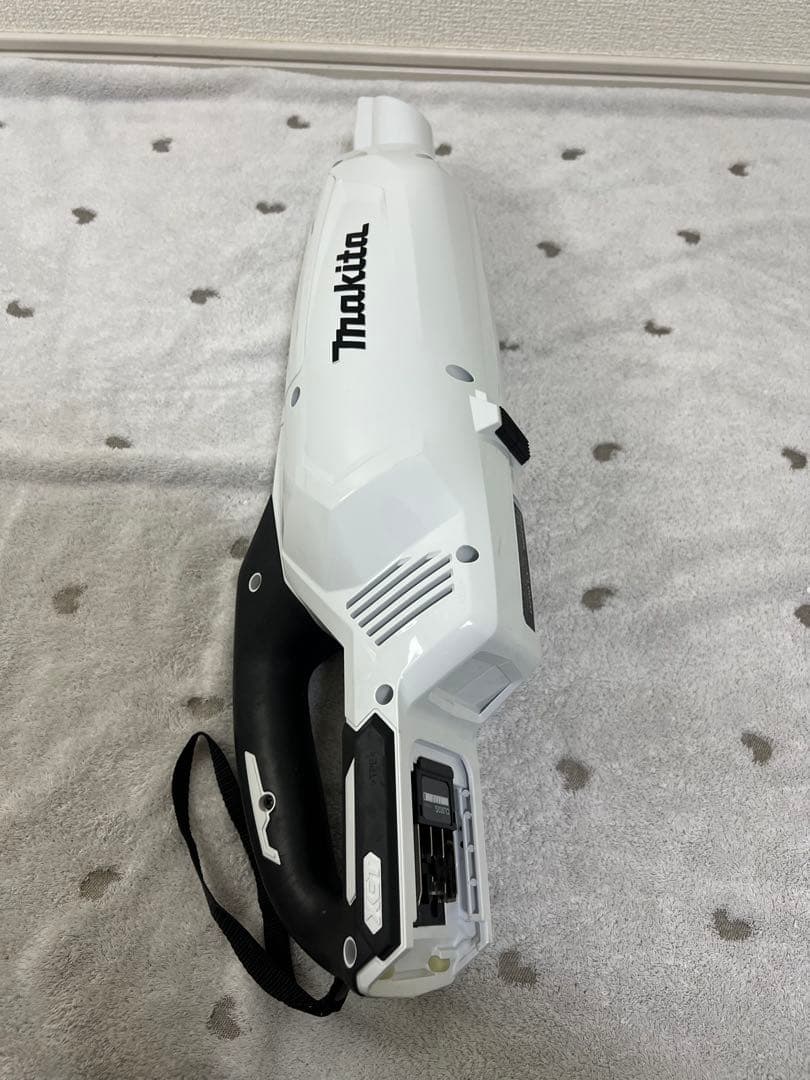 Makita 40Vmax 充電式掃除機2.5Ahバッテリー、急速充電器付