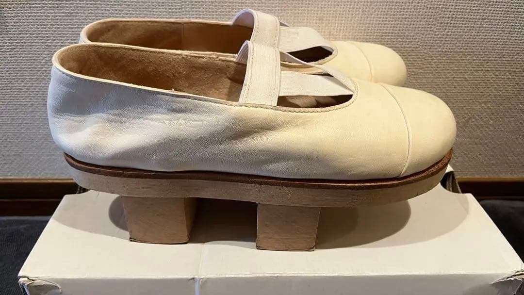 多分絶対　下駄靴　ホワイト 25.5cm