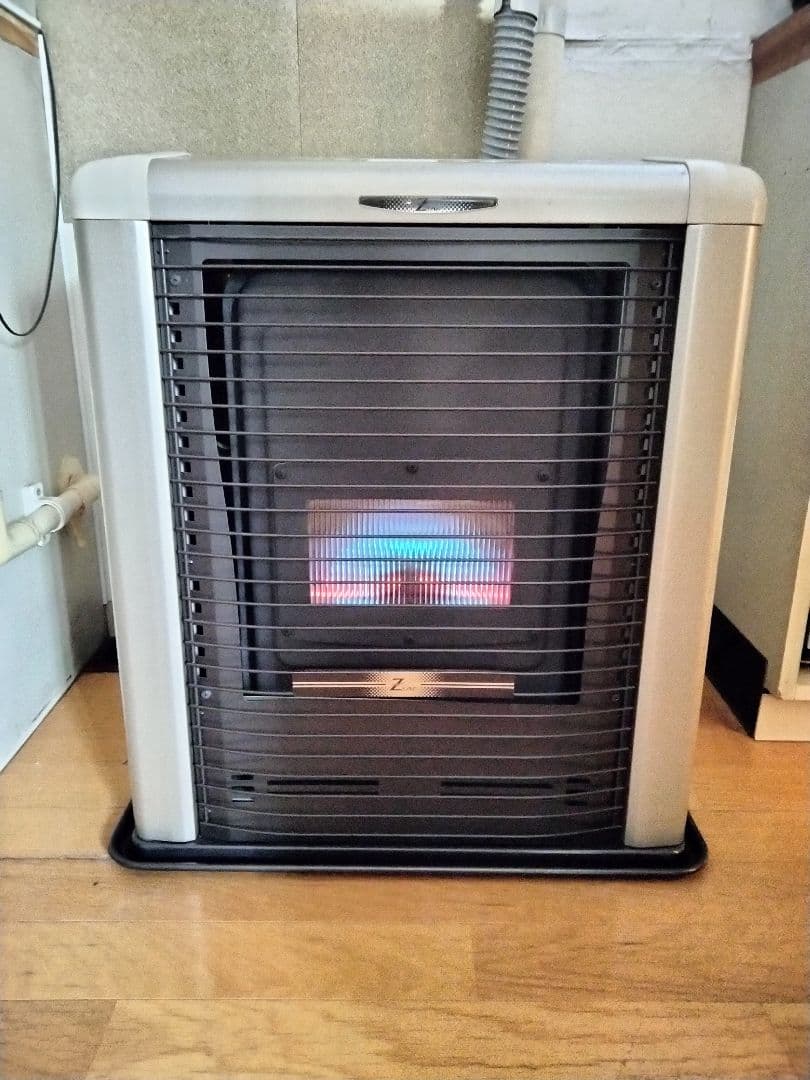 サンポットFF石油ストーブゼータス！品番「FFR‐563SX」2016年式中古品