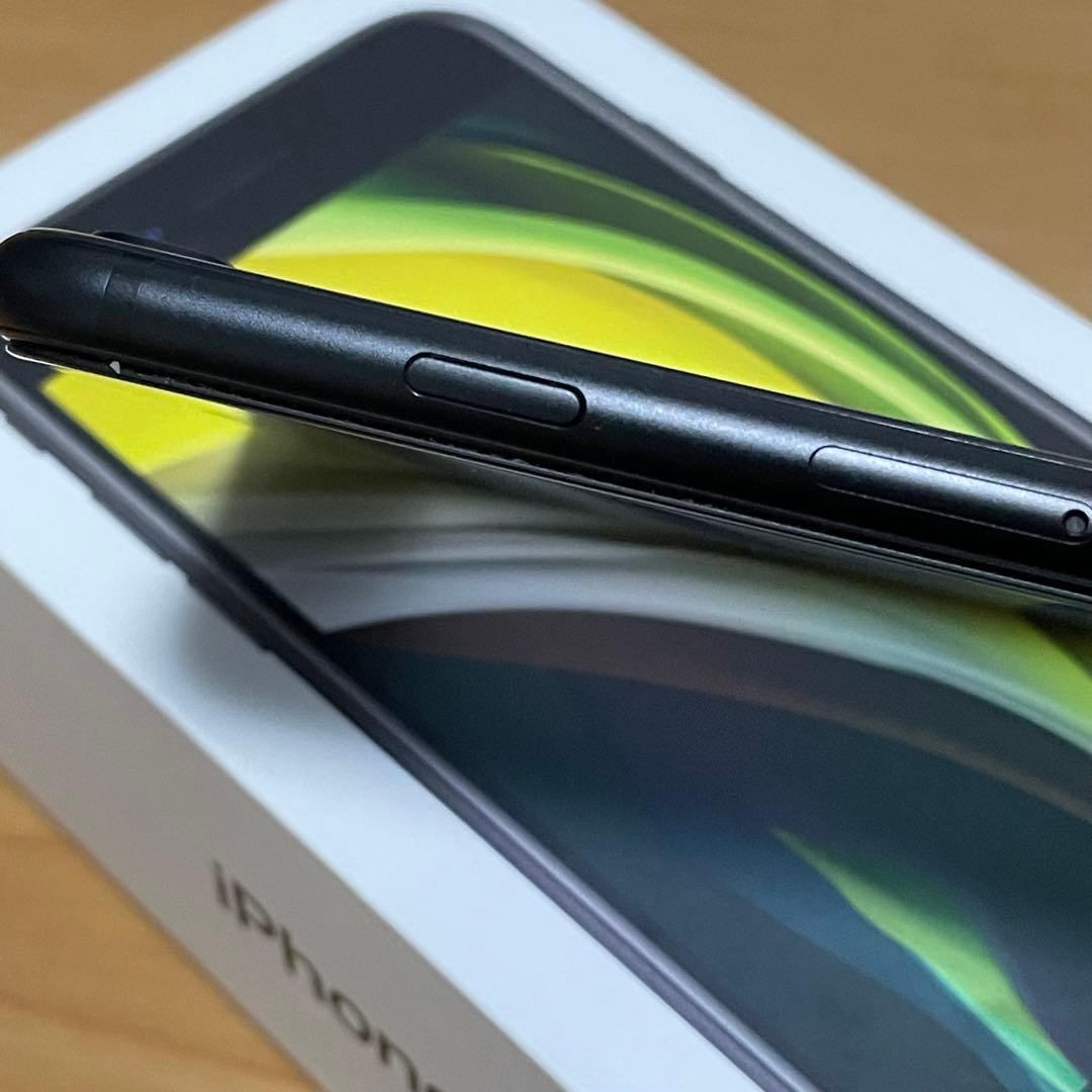 iPhoneSE2 64gb ブラック 本体美品 バッテリー交換必要