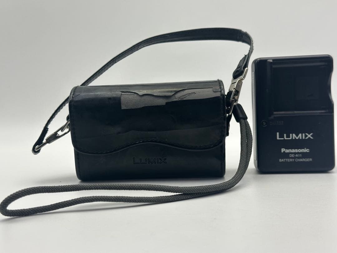 Panasonic LUMIX DMC-FX07 コンパクトデジタルカメラ