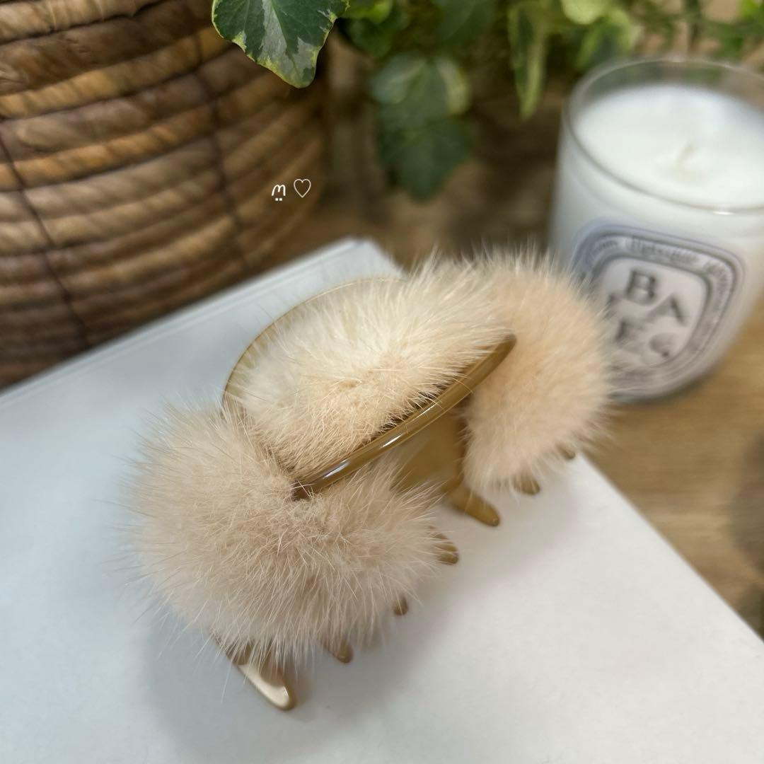 アレクサンドルドゥパリ　ミンクファークリップ　ヘアアクセサリー　バンスクリップ