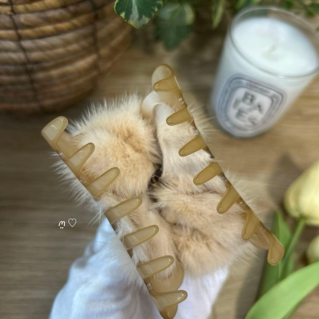 アレクサンドルドゥパリ　ミンクファークリップ　ヘアアクセサリー　バンスクリップ