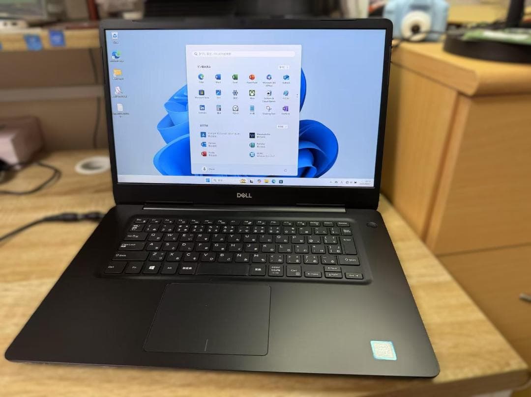 Dell Vostro 5581　第八世代 Office付き